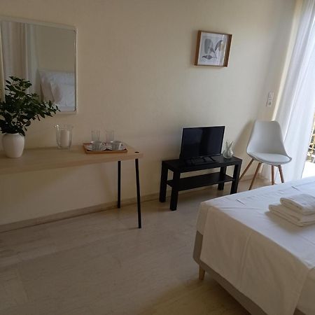 Hotel Ναrika Kamena Vourla Exteriér fotografie
